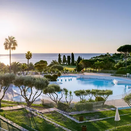 Résidence Le Hameau De Cap Esterel - Maeva - 5 Personnes - Sélection Mae-7944 * Saint-Raphaël